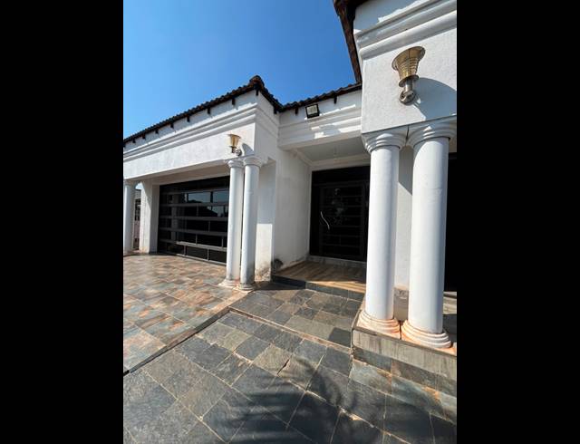 3 BEDROOM HOUSE FOR SALE IN SIBASA